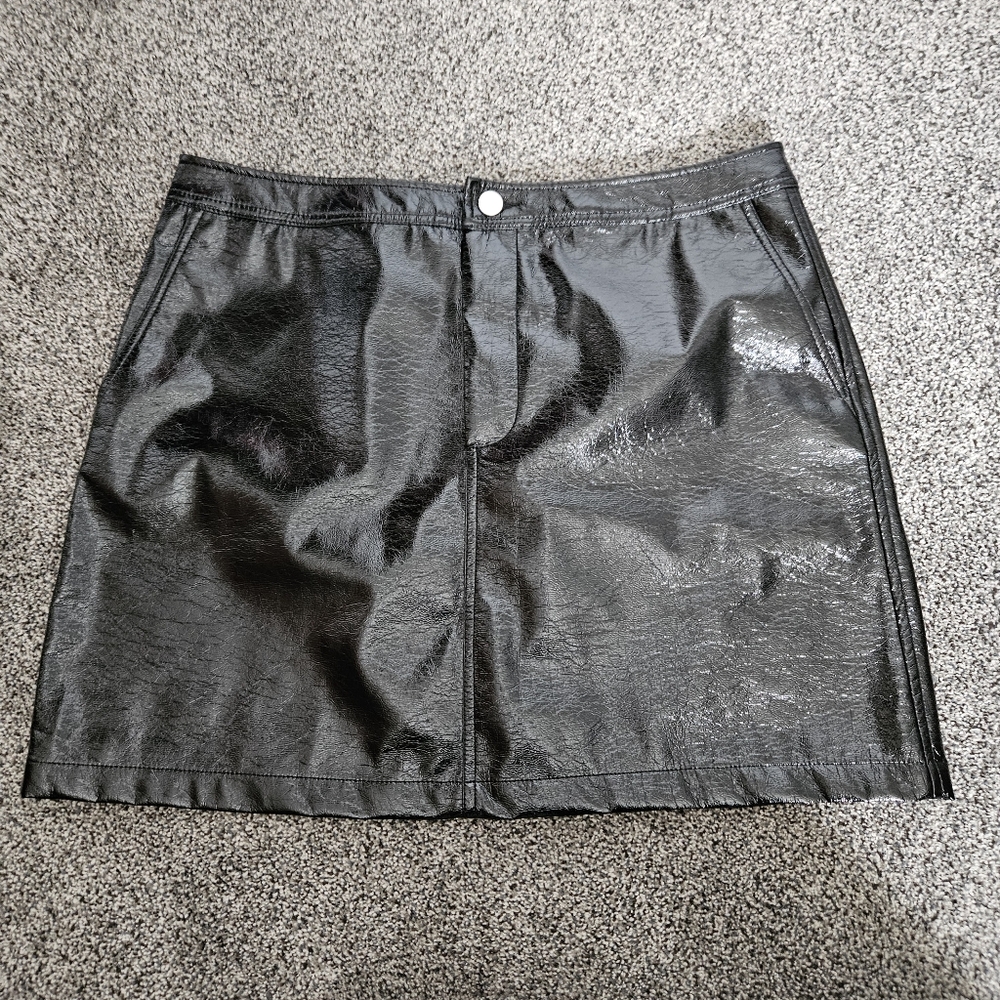 Chic Black Faux Leather Skirt